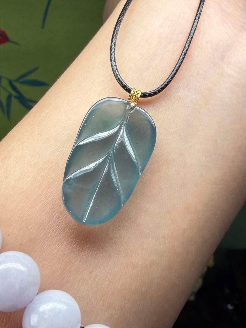 新入荷❣️天然本翡翠　18k高氷種氷藍水『大業有成』福葉　鑑定書付き