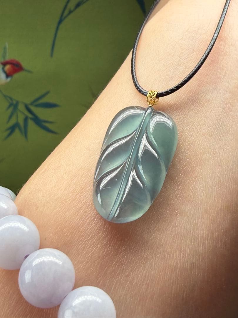 新入荷❣️天然本翡翠　18k高氷種氷藍水『大業有成』福葉　鑑定書付き