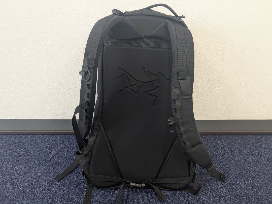 【希少・廃盤】アークテリクス　アロー22　ステルスブラック