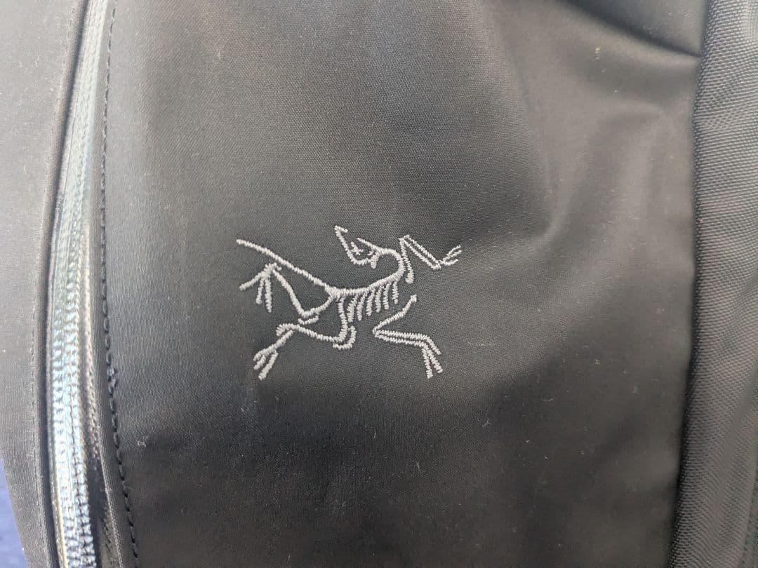 【希少・廃盤】アークテリクス　アロー22　ステルスブラック