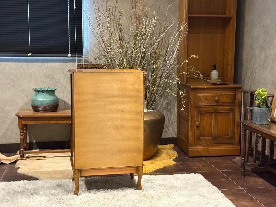 キャビネット　サイドボード　チェスト　猫脚　クラシック　クラシカル　IG