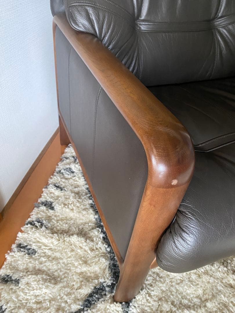 【カリモク】本革 一人掛けソファ シングルソファ レザー アームチェア