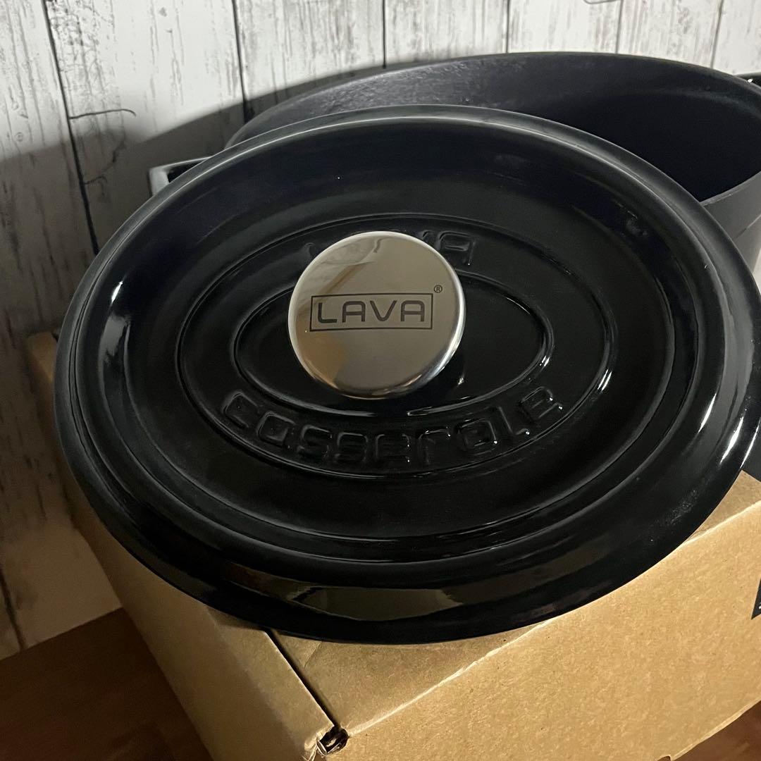 【新品未使用】LAVAオーバルキャセロール25cm 3.2L 鋳鉄　ブラック