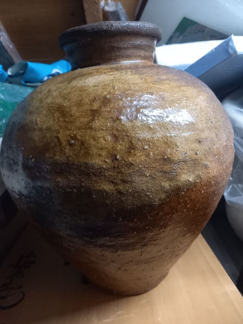 タイムセール信楽焼　綺麗な花瓶です。