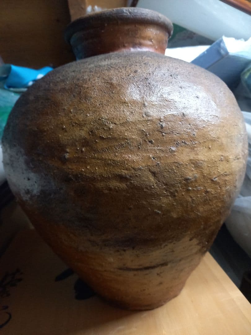 タイムセール信楽焼　綺麗な花瓶です。