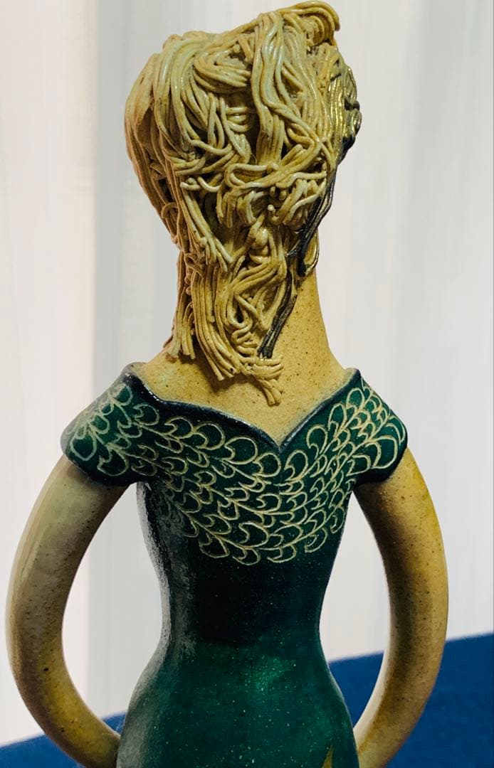 陶器置物【女性像 シリーズ】モダンデザイン 生楽陶園