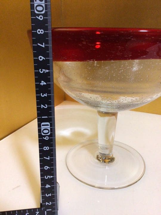 ガラス器。フルーツポンチ。かき氷。パフェ。など。。。ちと大きい。。。