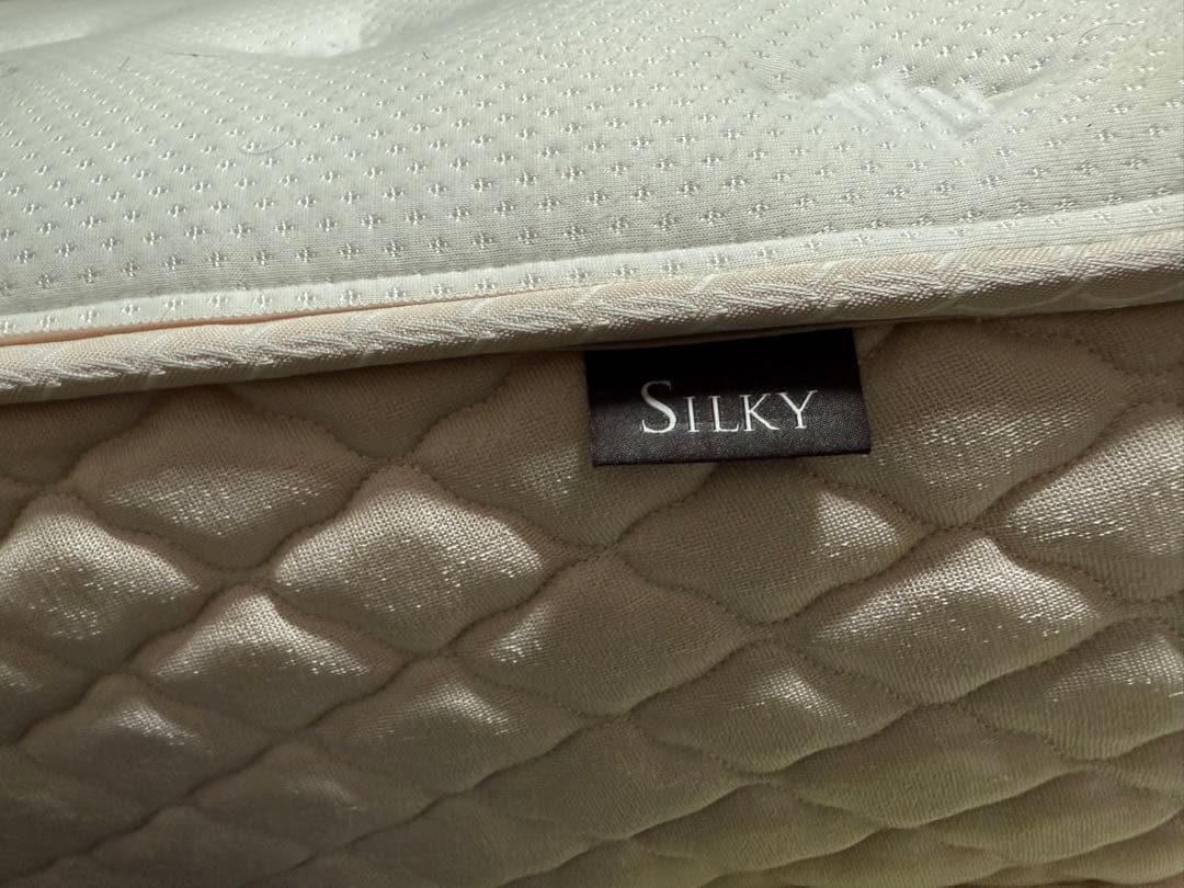 日本ベッド　シルキーパフ　セミダブル　マットレス