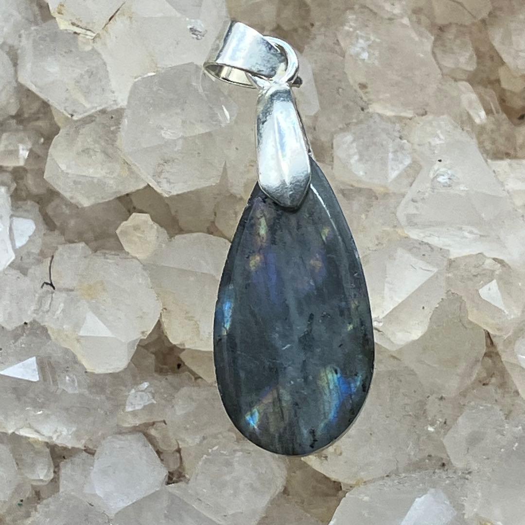 ヒマラヤ水晶 原石 パワーストーン ヒーリングストーン虹入 高波動 天然石