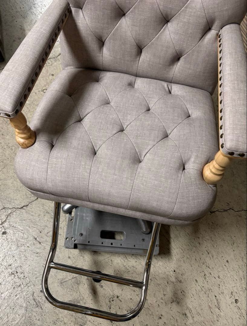 mateli design バーバーチェア 美容室　椅子　スタイリングチェア