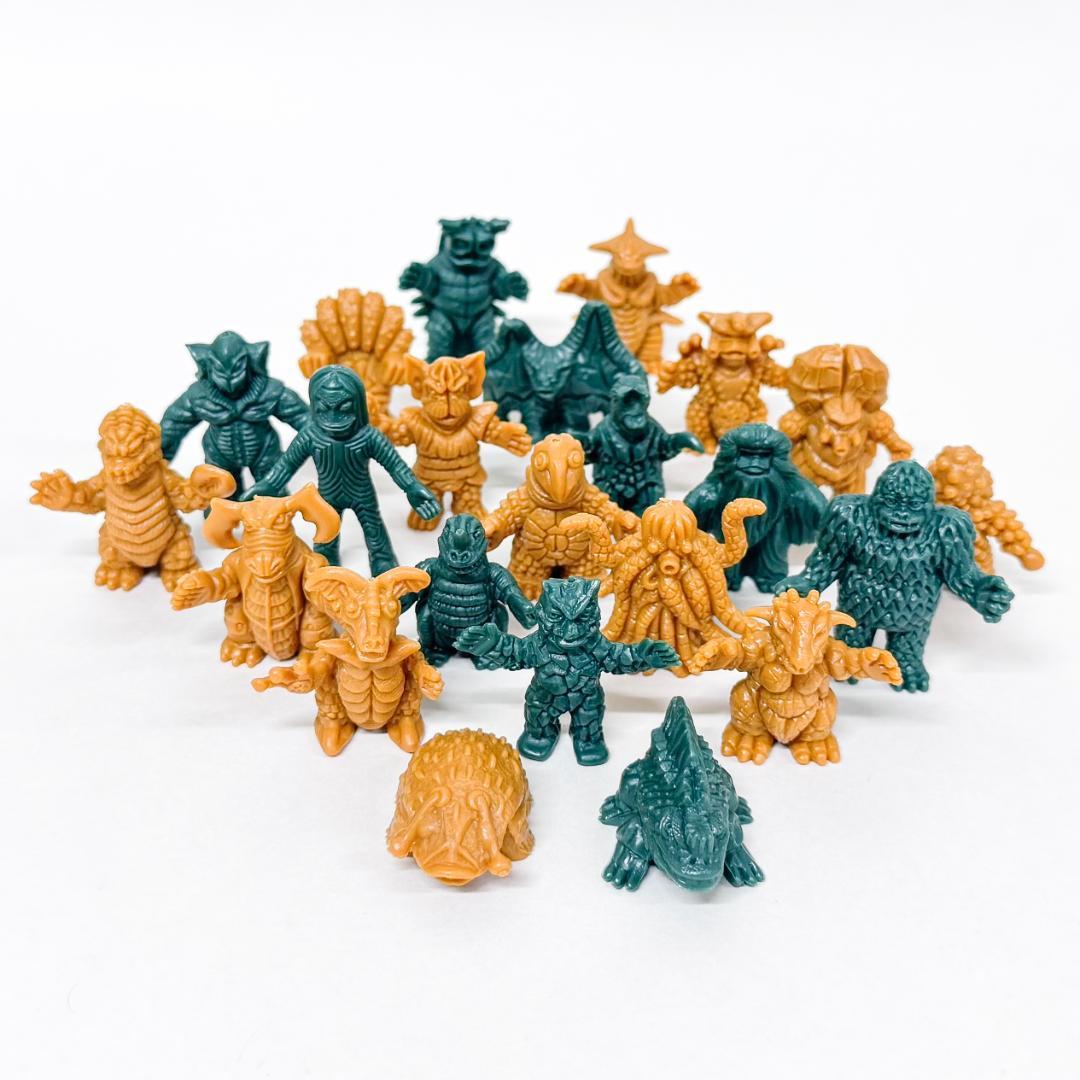 ウルトラマン怪獣消しゴム アンティッQ 23体 復刻 - メルカリ