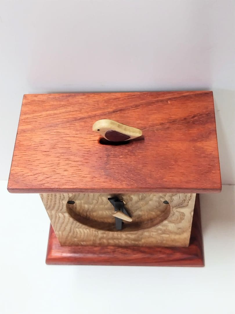 置き時計（小鳥）