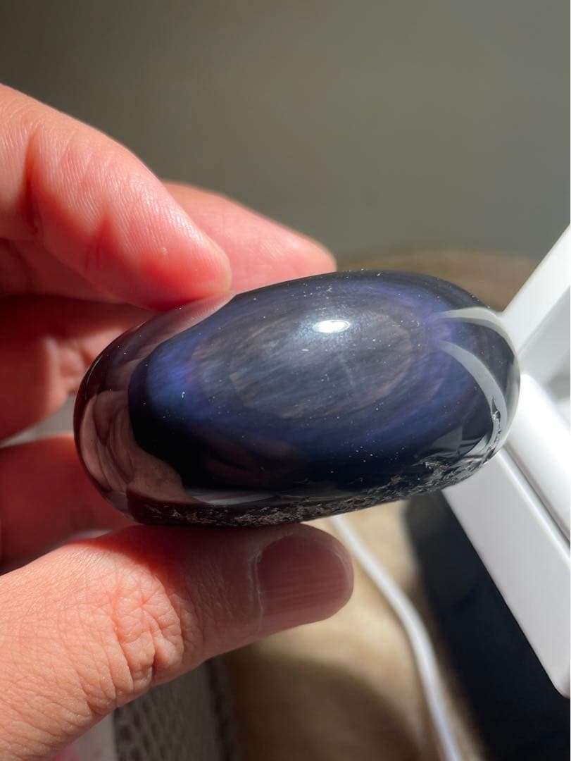 研磨品　十勝石玲瓏　ブルーパープルシラー　ほぼ全面磨き　レインボーオブシディアン