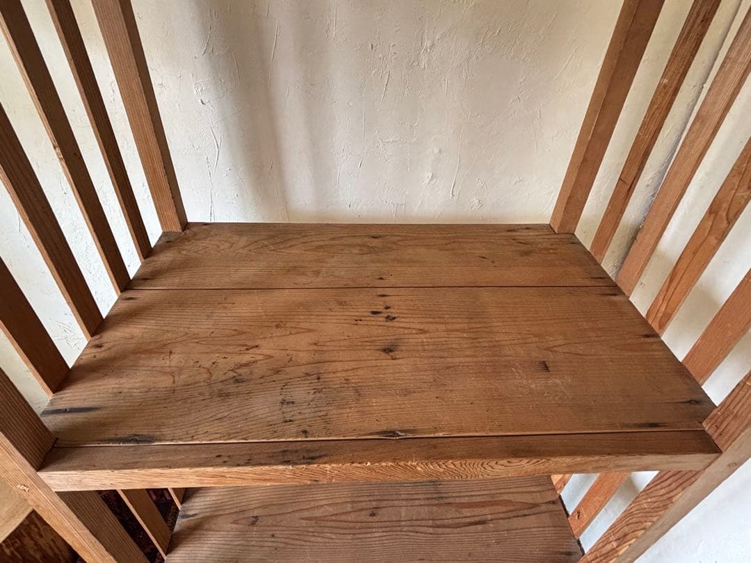 アンティークシェルフ　古い木製ラック