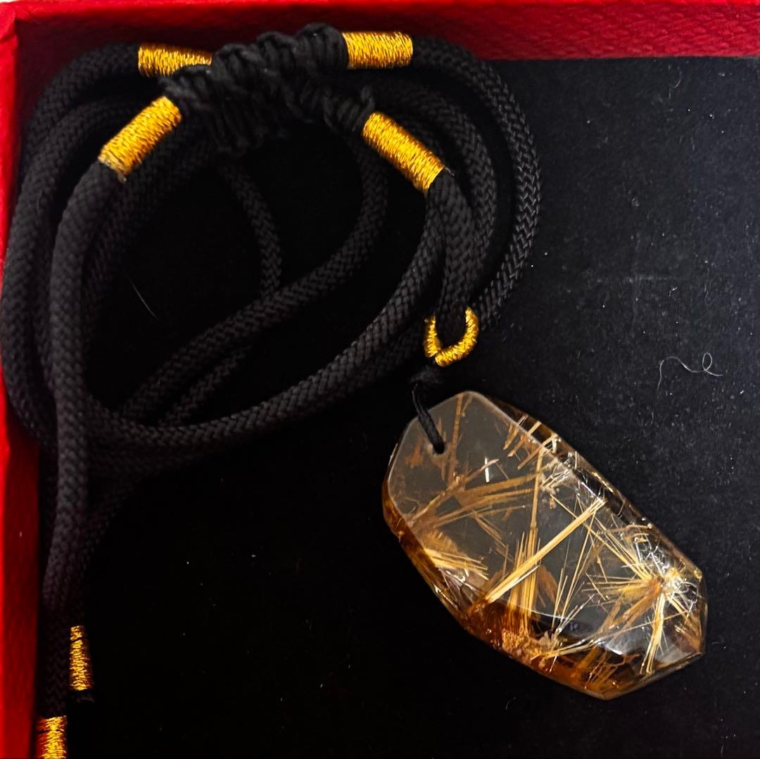 天然ルチルクォーツ ペンダント 高品質 金運石