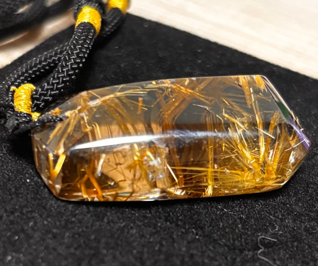 天然ルチルクォーツ ペンダント 高品質 金運石