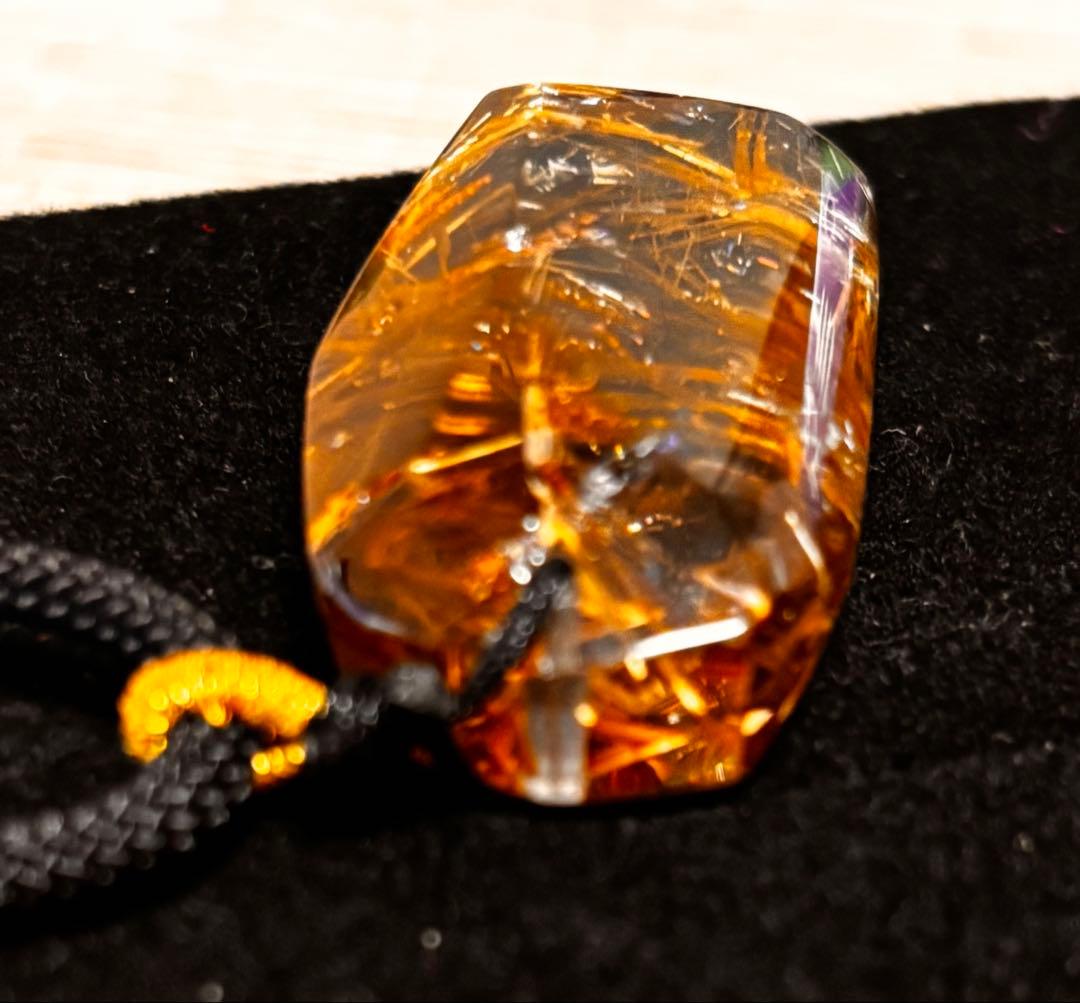 天然ルチルクォーツ ペンダント 高品質 金運石