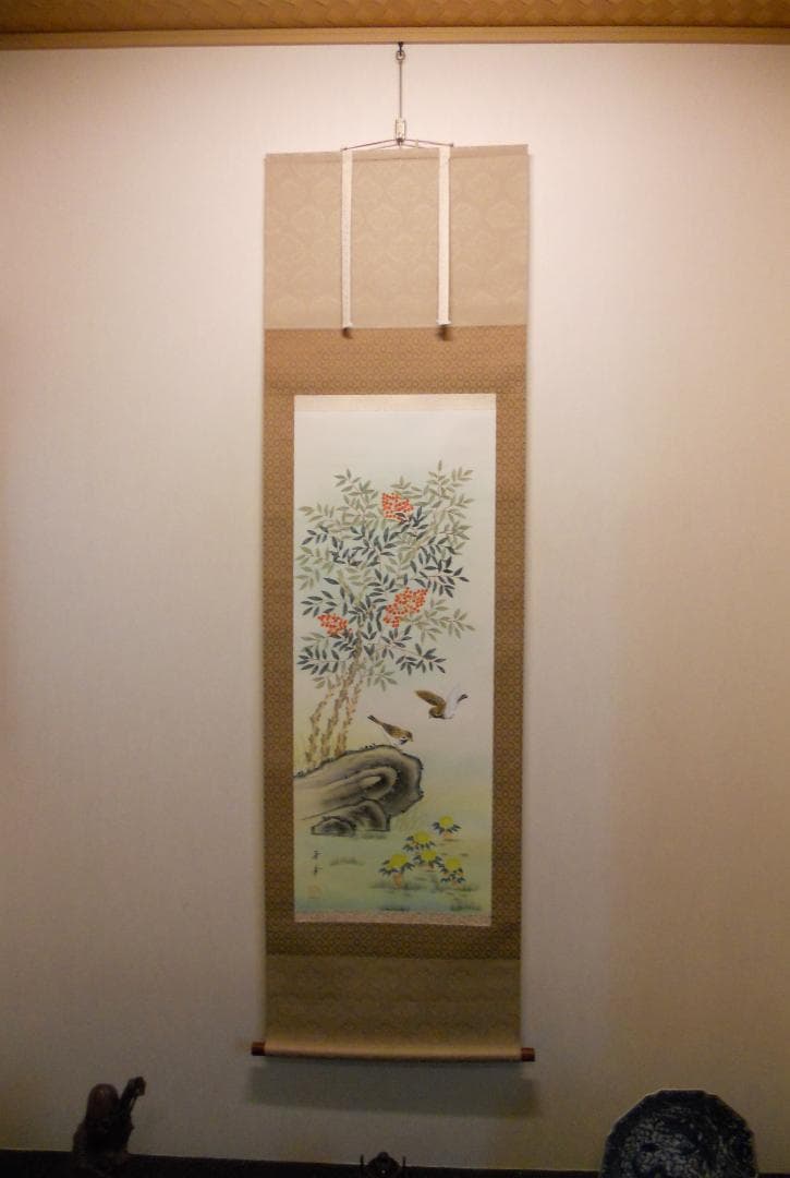 掛け軸 雪華 南天福寿 絹本 希少 軸装 茶道具 掛軸 美品 です。