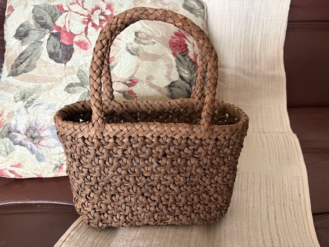 山葡萄かご 小ぶり 花結び オバール