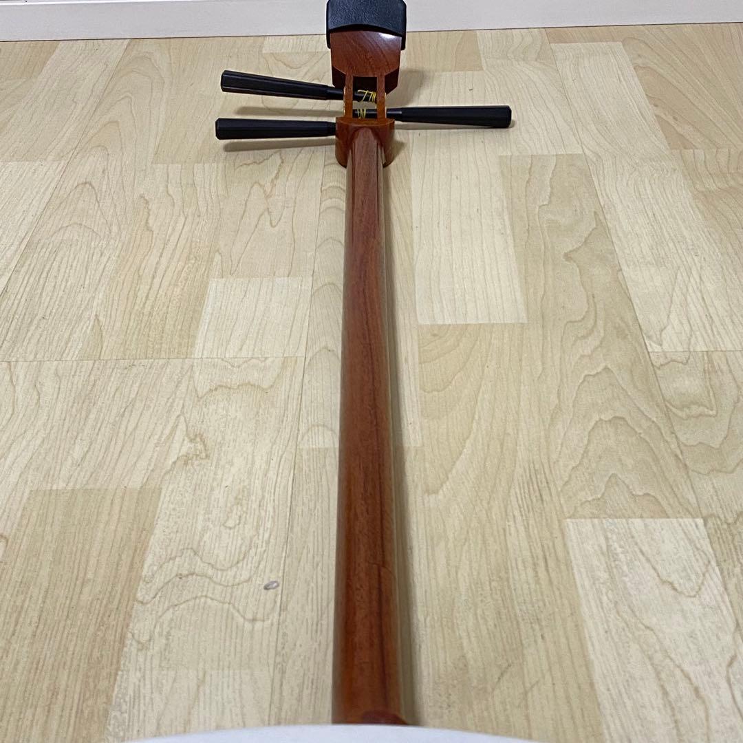 三味線 細棹　猫皮　花梨　破れなし　バチ付き　ソフトケース　四乳　四ツ皮　最高級