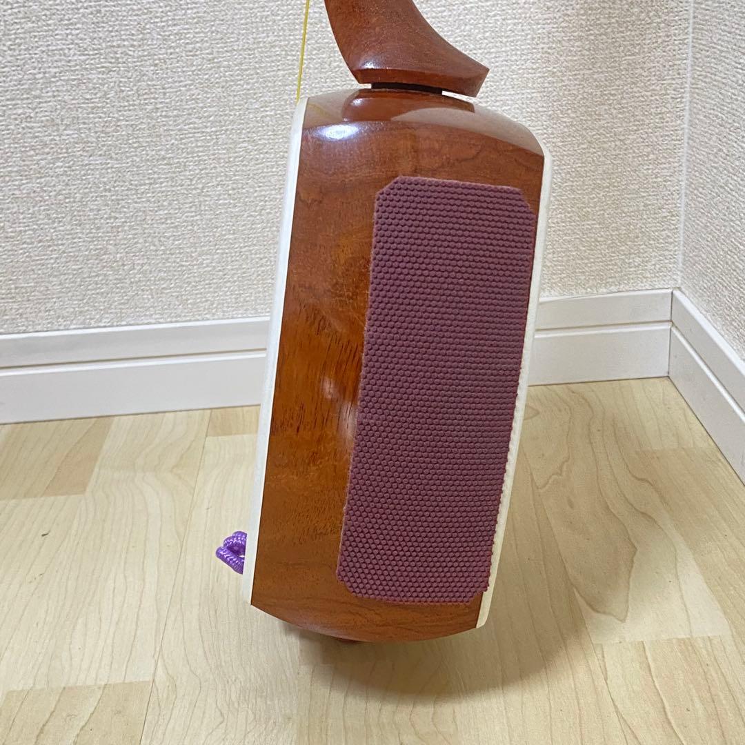 三味線 細棹　猫皮　花梨　破れなし　バチ付き　ソフトケース　四乳　四ツ皮　最高級