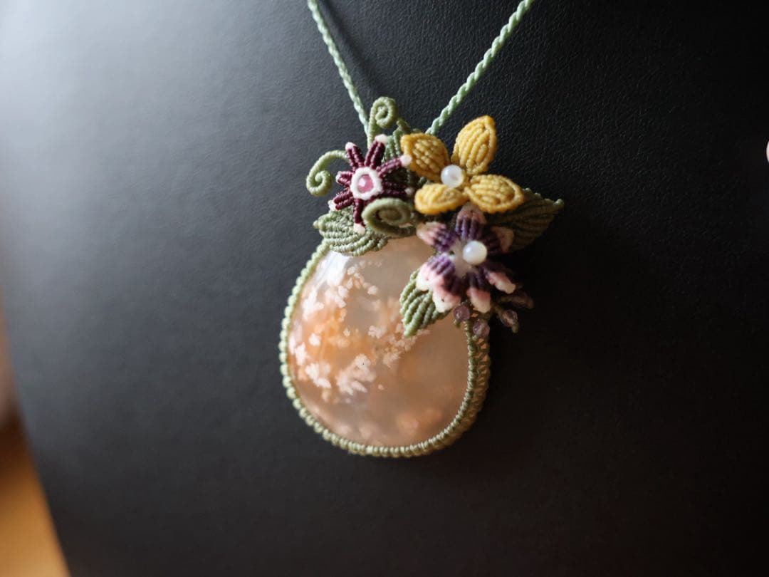 おうがっちょ 桜瑪瑙　マクラメ　ネックレス