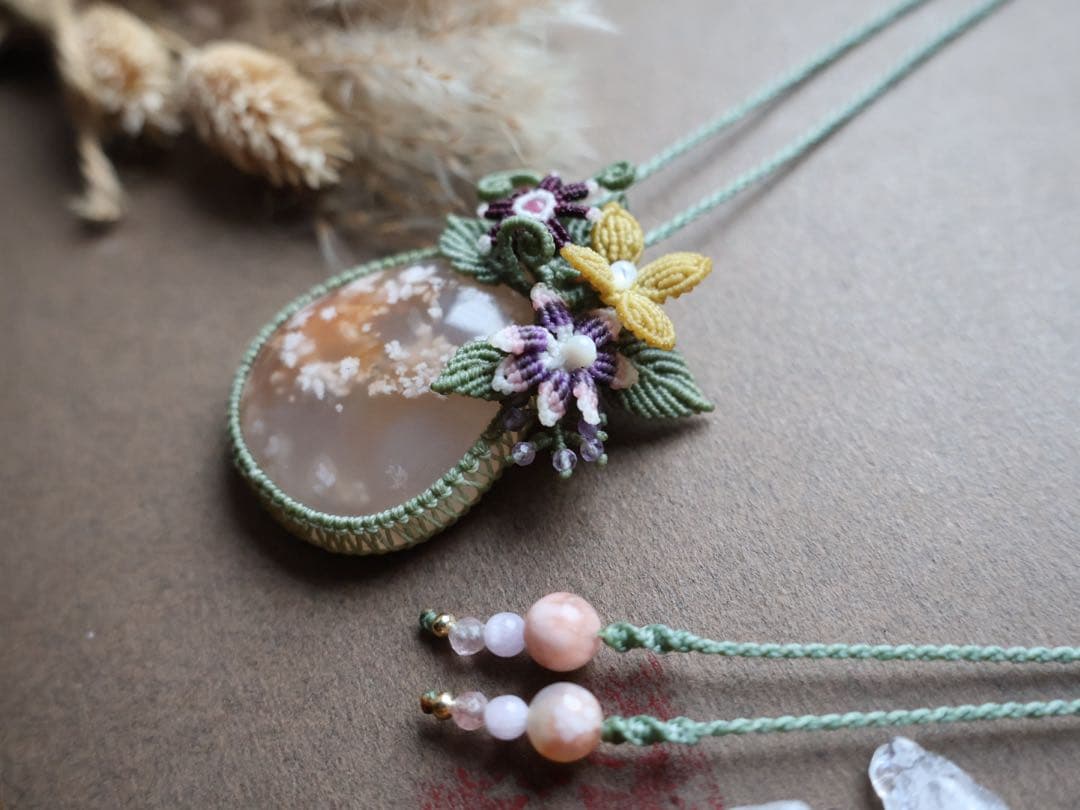 おうがっちょ 桜瑪瑙　マクラメ　ネックレス