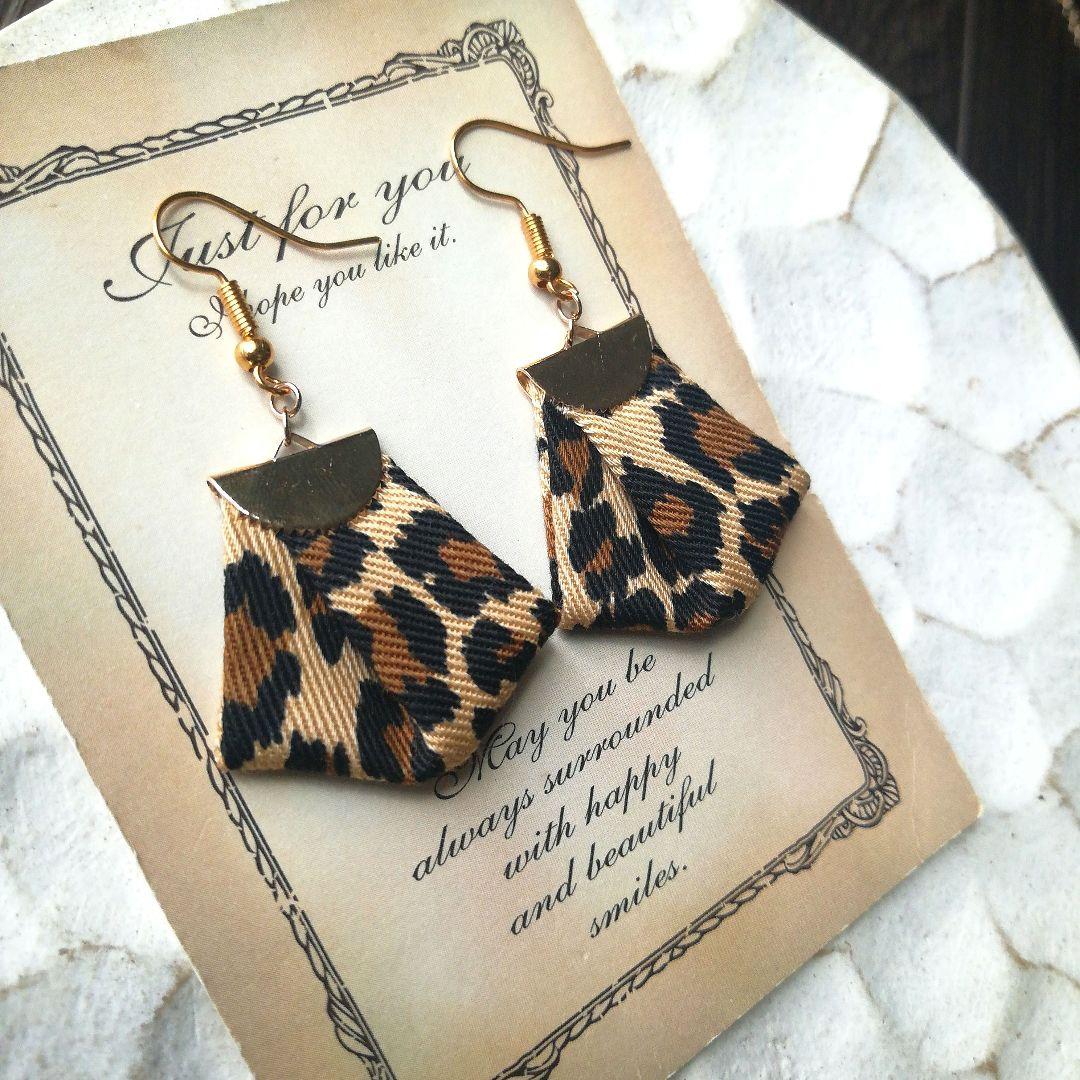 再34　レオパード　タッセル　リボン　ヒョウ柄　ブラウン　ピアス　イヤリング