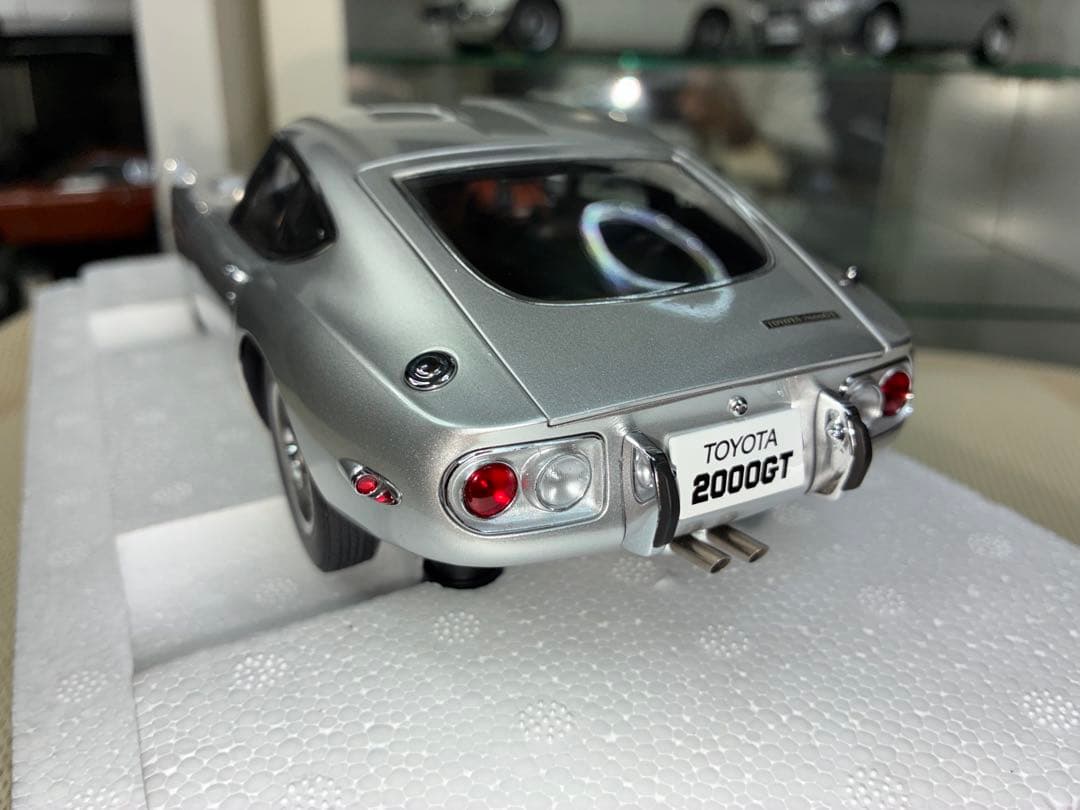 オートアート 1/18 トヨタ 2000GT(シルバー) - メルカリ