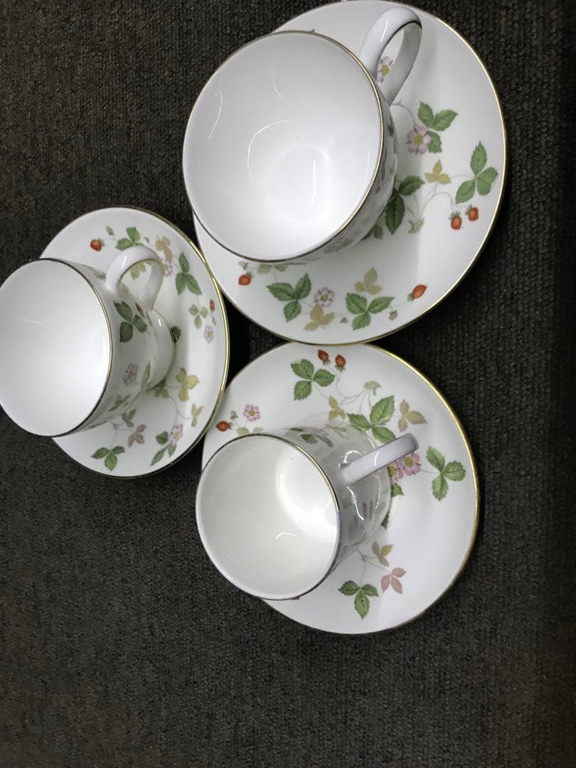 陶器 食器セット 23点 葉と花のデザイン