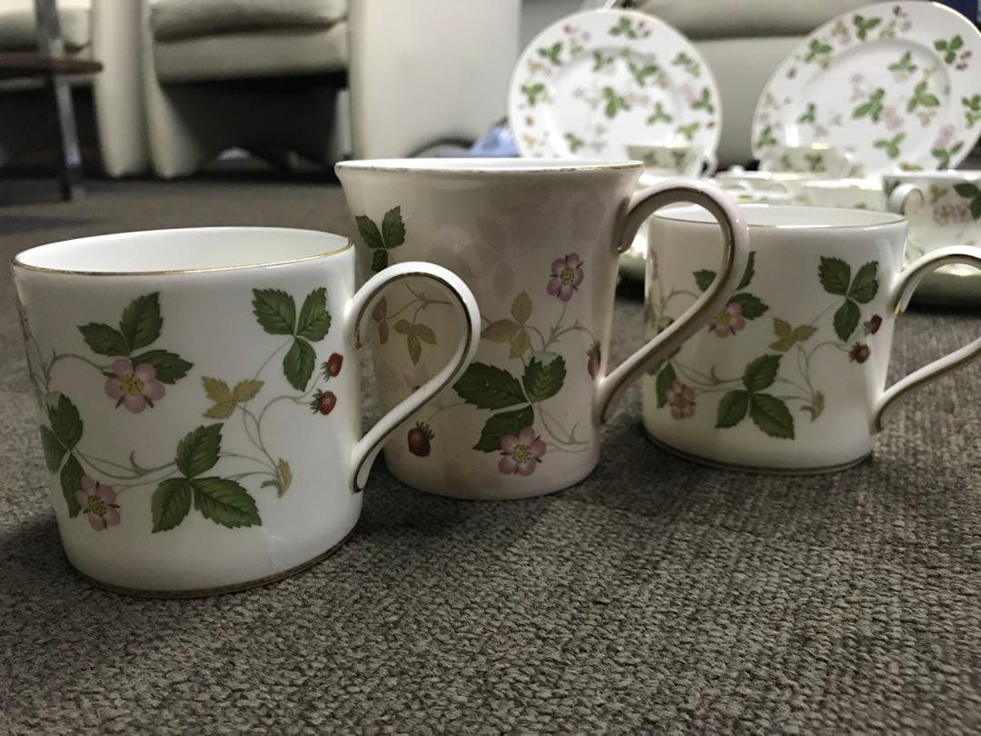 陶器 食器セット 23点 葉と花のデザイン