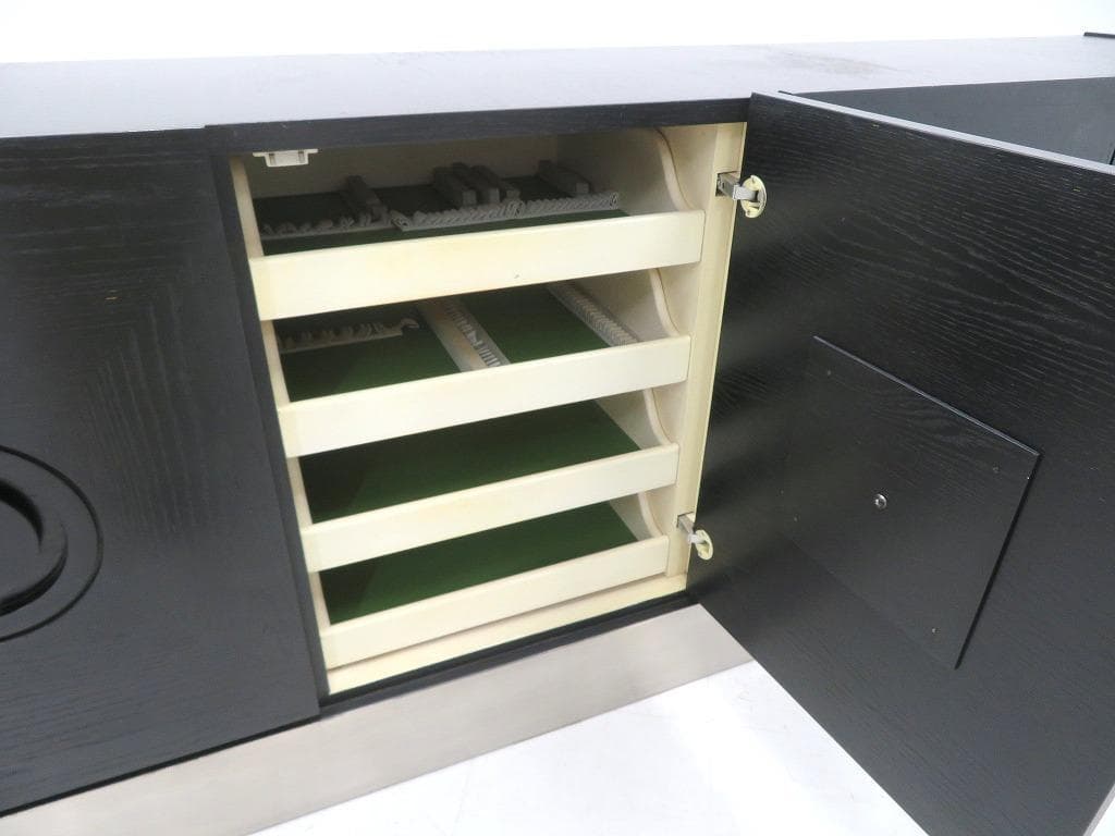 ロイズアンティークス　ベルギー　ビンテージ　サイドボード　収納　キャビネット