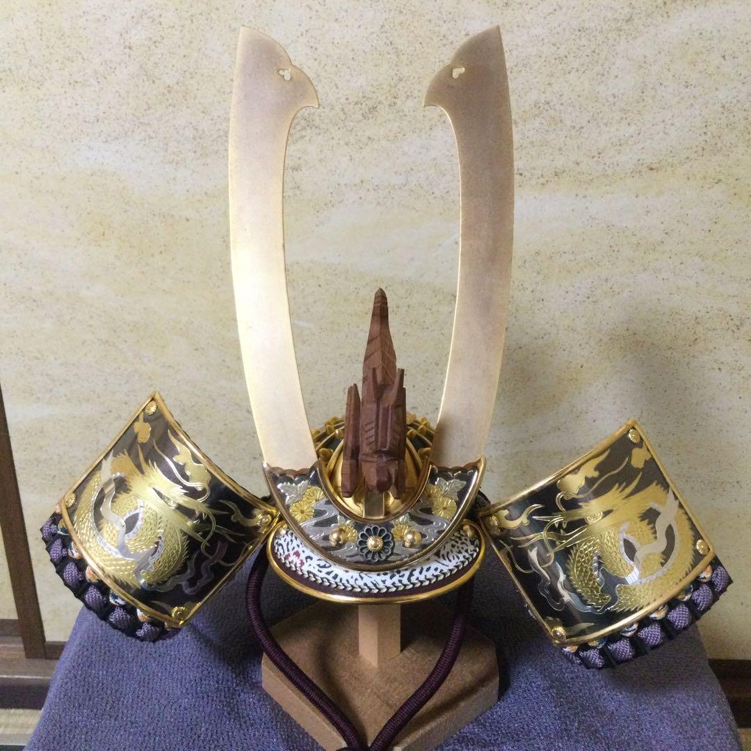 五月人形 飛騨の一刀彫龍頭兜 上原鎧袖作 屏風、台付 L152