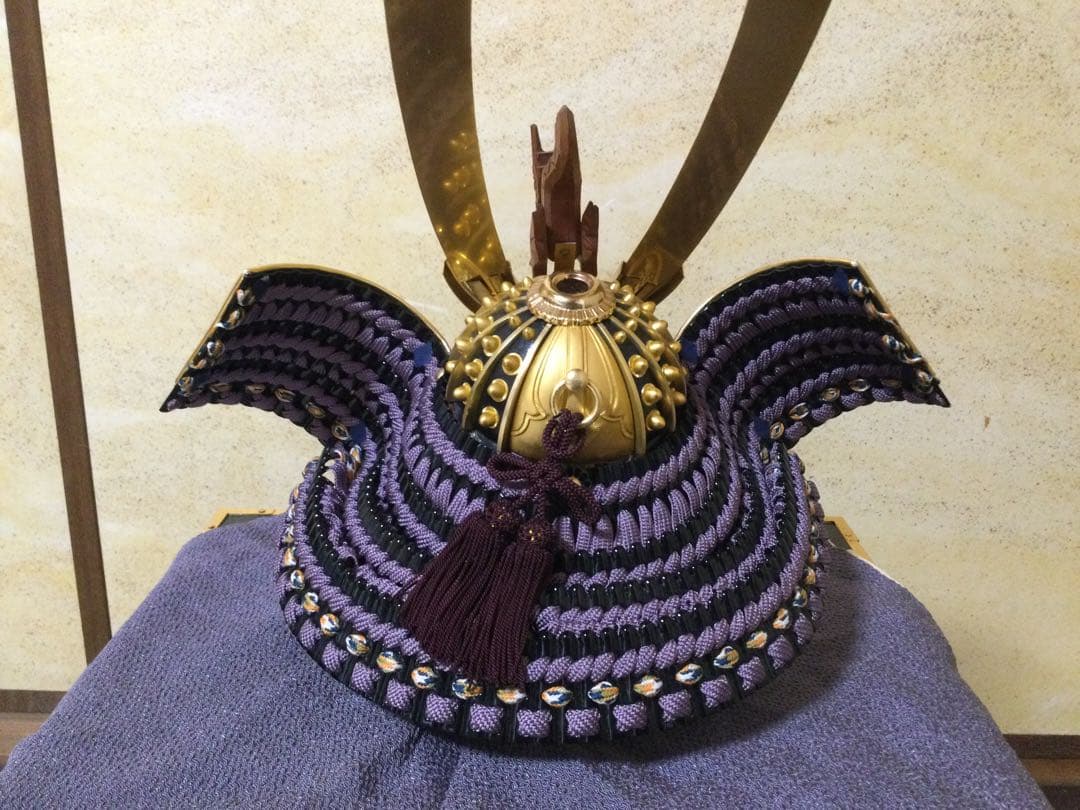 五月人形 飛騨の一刀彫龍頭兜 上原鎧袖作 屏風、台付 L152