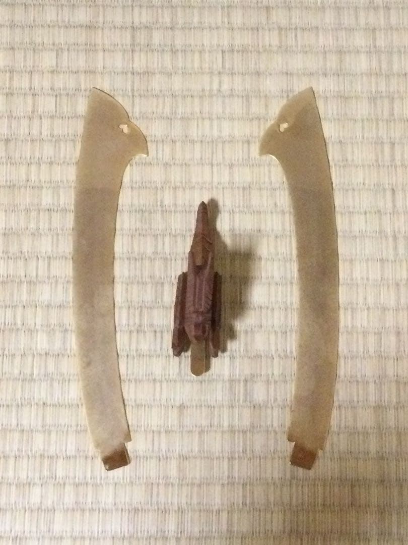 五月人形 飛騨の一刀彫龍頭兜 上原鎧袖作 屏風、台付 L152