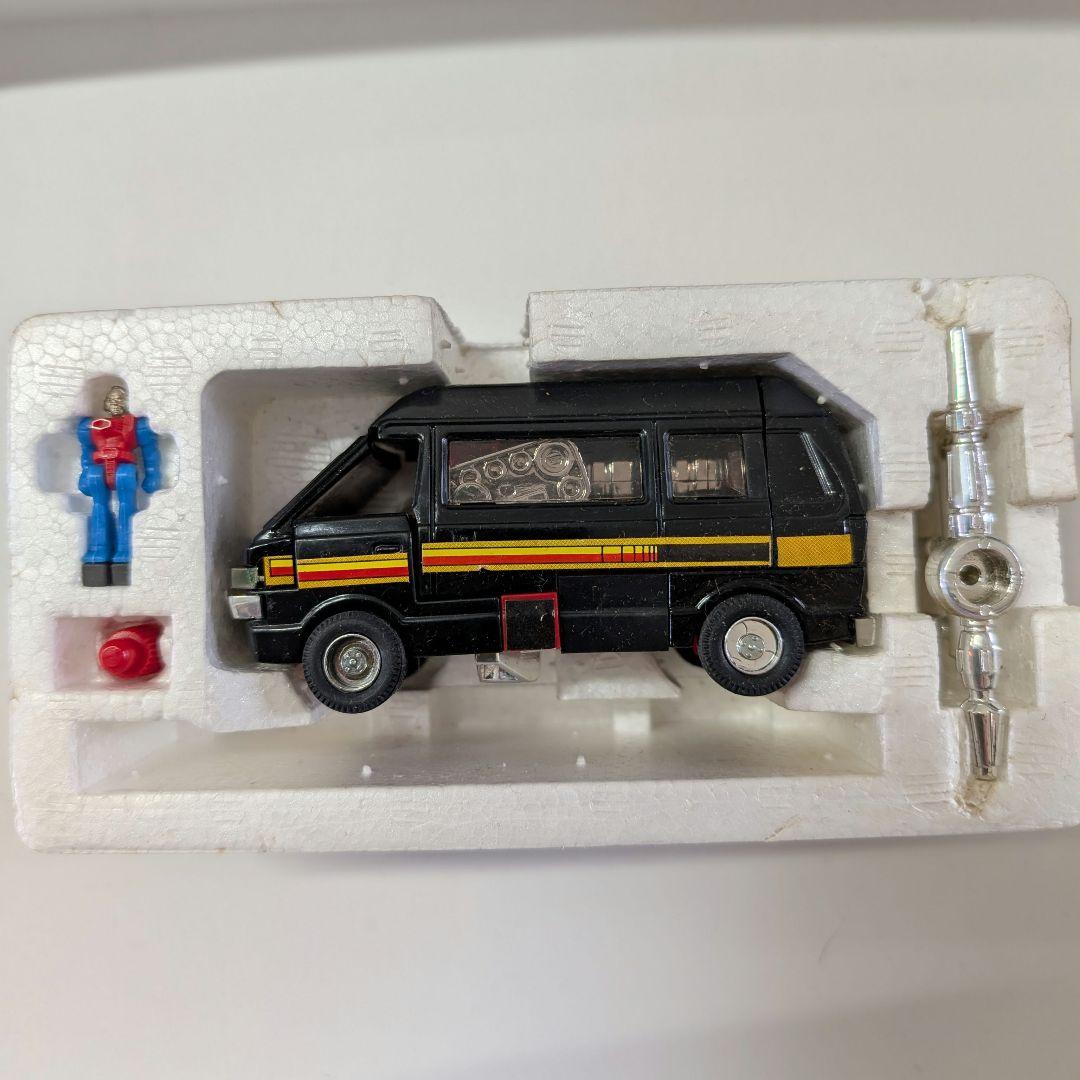 わ*こ様 タカラ　ダイアクロン　カーロボット　ワンボックスチェリーバネット