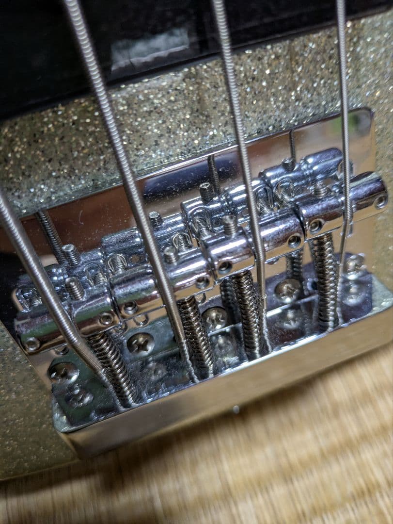 デイジーロック　Daisy Rock エレキベース メタリックゴールドスパークル