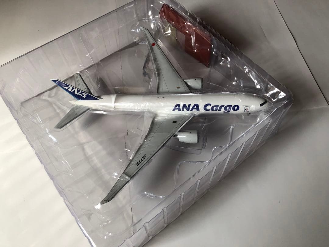 全日空商事　1/200 ANA B777F