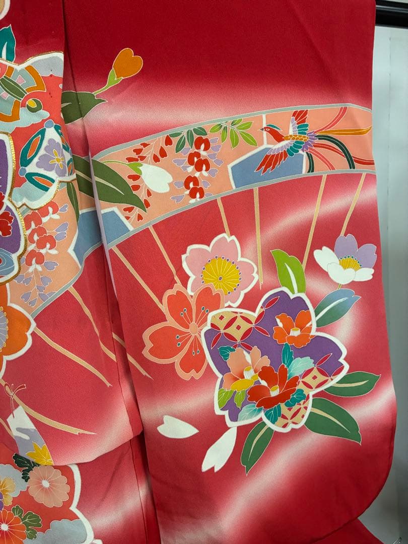 子供の着物　長襦袢付き　扇に花柄模様　七五三
