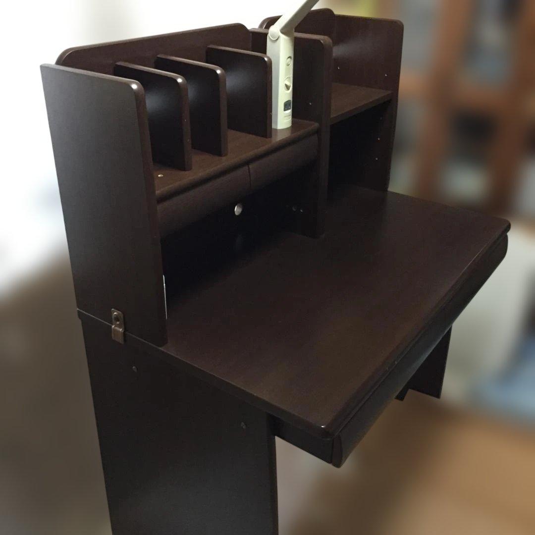 デスク　学習机　ニトリ　本棚・照明付属　ダークブラウン　引取り限定（埼玉北西部）