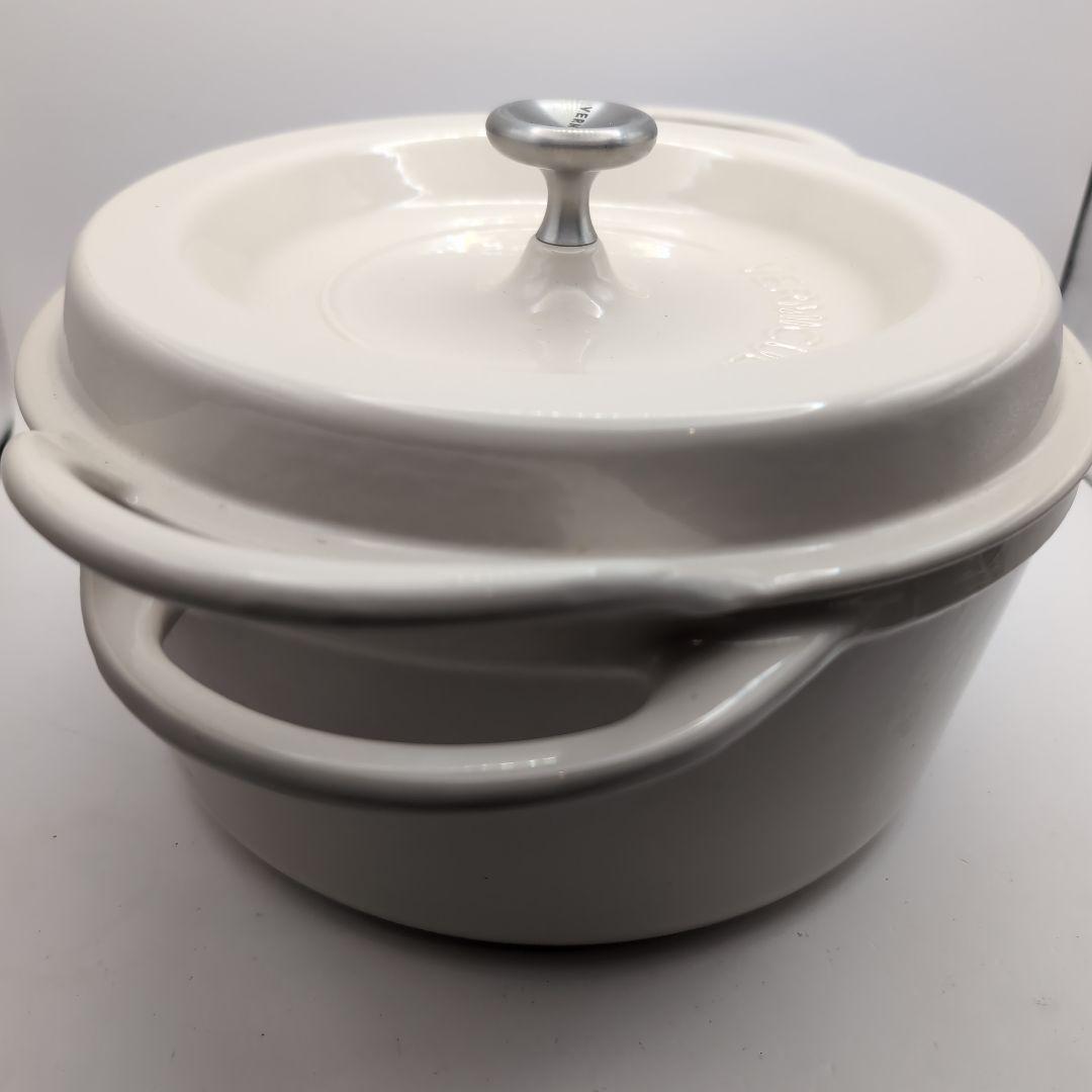 VERMICULAR オーブンポットラウンド 22㎝ 両手鍋