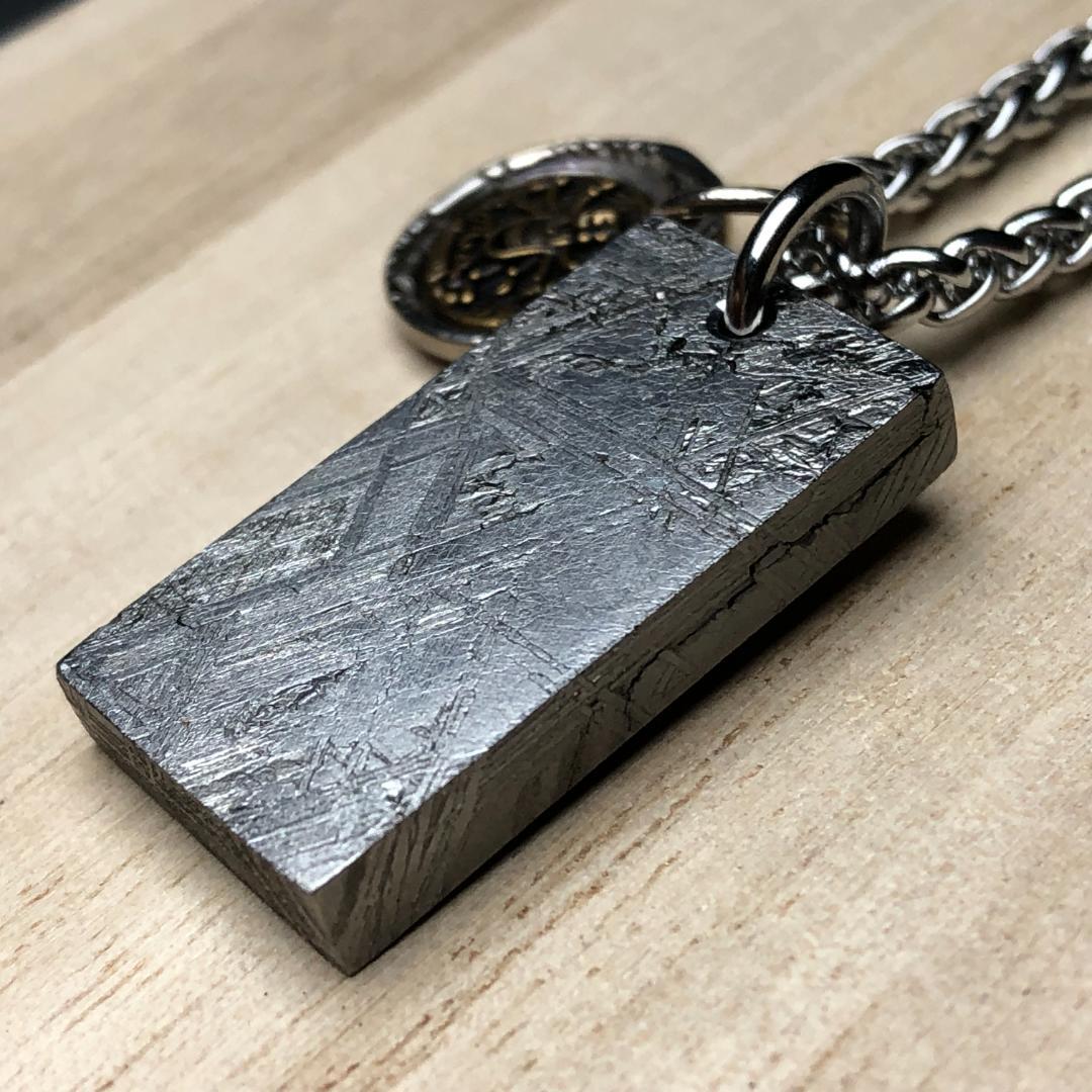 隕石 ムオニオナルスタ隕石 ペンダントトップ 重さ約20g