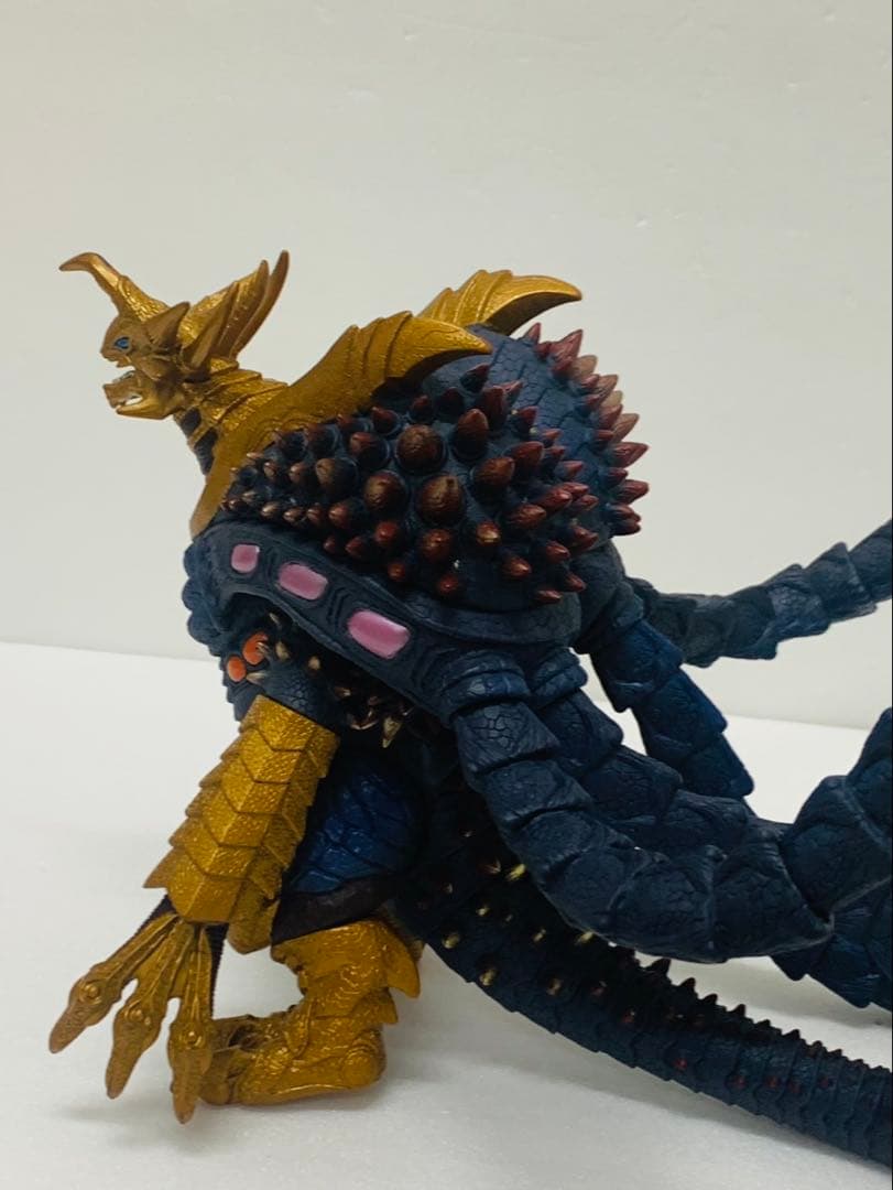 ウルトラマンメビウス&Uキラーザウルスセットスペシャルカラーバージョン