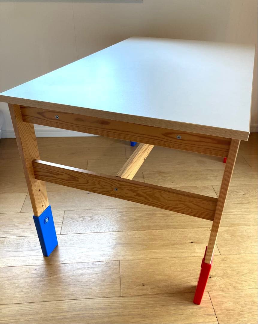 廃盤　IKEA SANSAD キッズテーブル