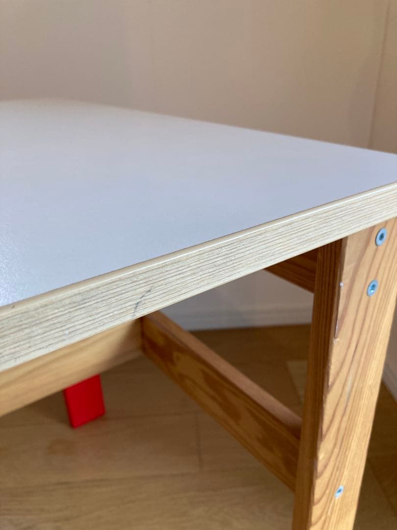 廃盤　IKEA SANSAD キッズテーブル