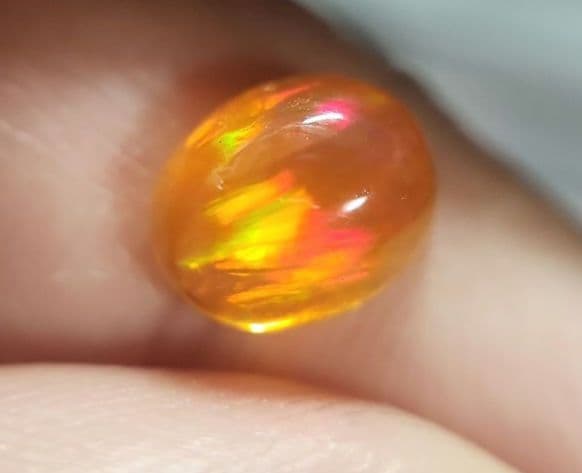 天然ファイアーオパール 1.358ct