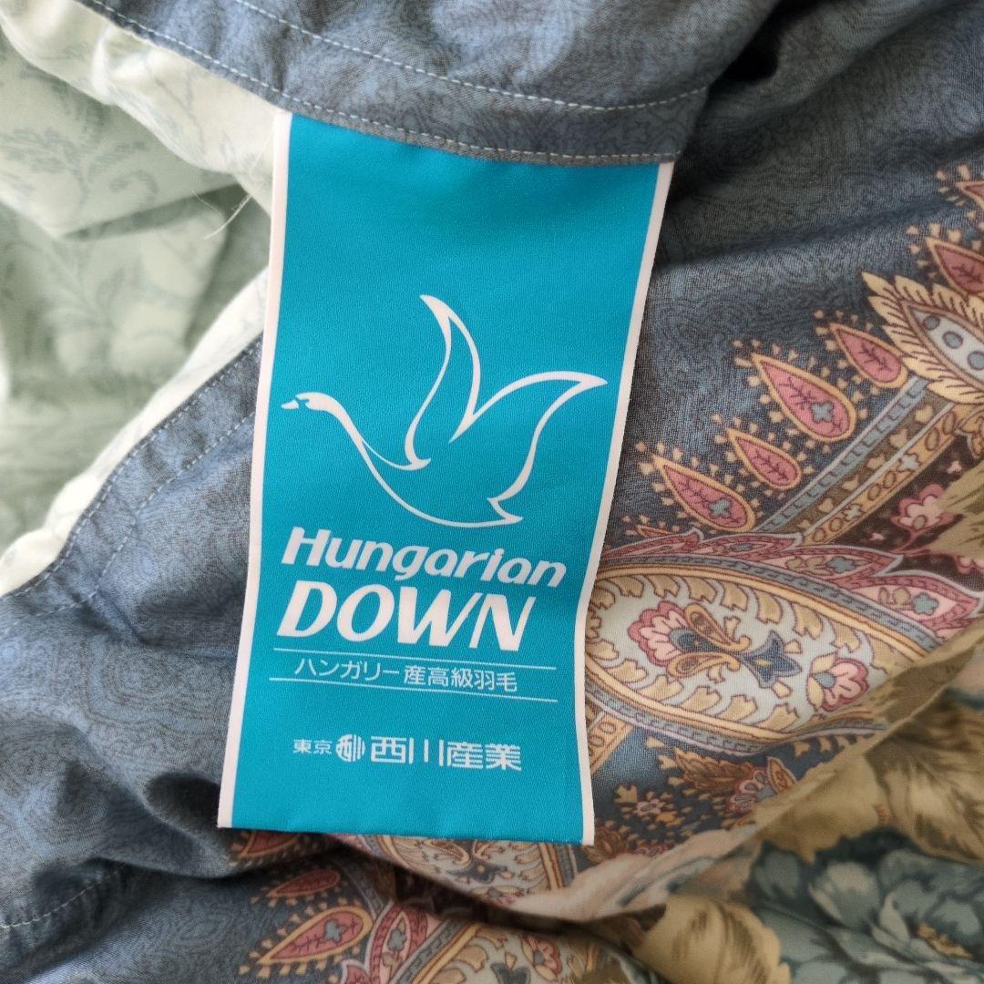 期間限定格安出品　羽毛掛け布団　 150cm x 210cm