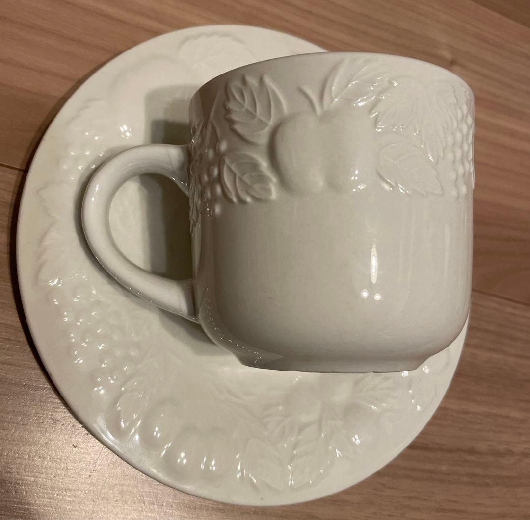 アメリカ製Gibson ギブソン 食器セット お皿4枚とカップ&ソーサー4客