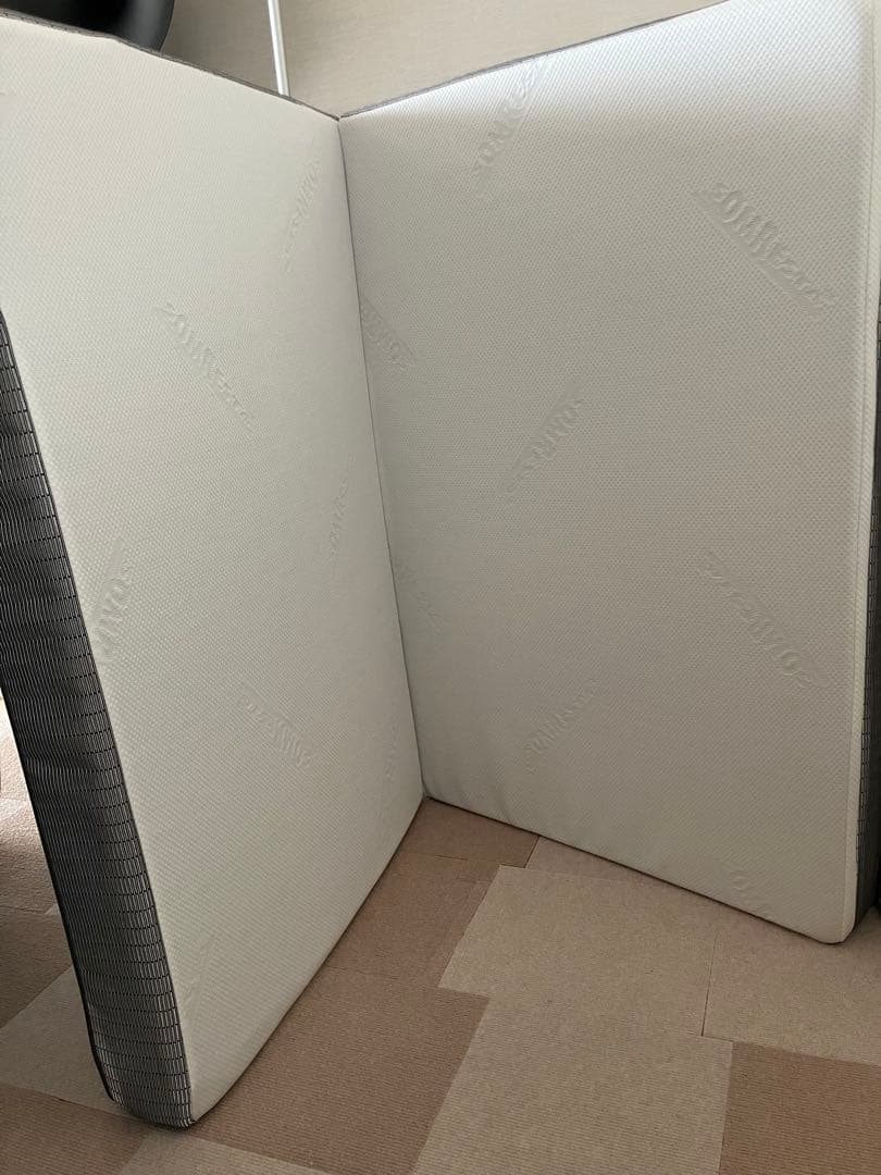 SOMRESTA ゼロギャップ 三つ折りマットレス シングル　厚さ9cm