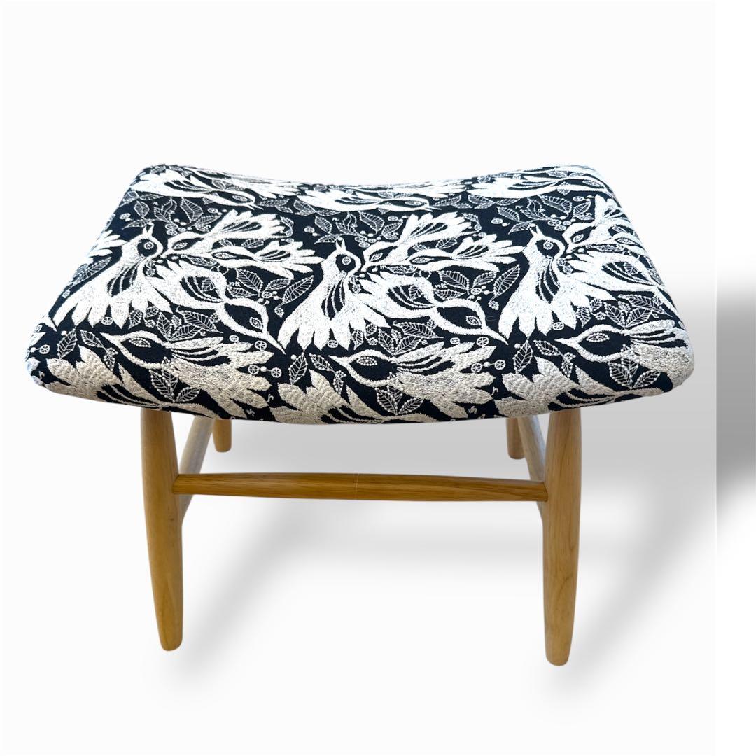 ミナペルホネン使用スツール　チェア　イス　椅子 オットマン　家具　インテリア